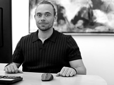 Mark Sørensen, Sales Manager, Offshore Oil&Gas, Energy and Other Industries.